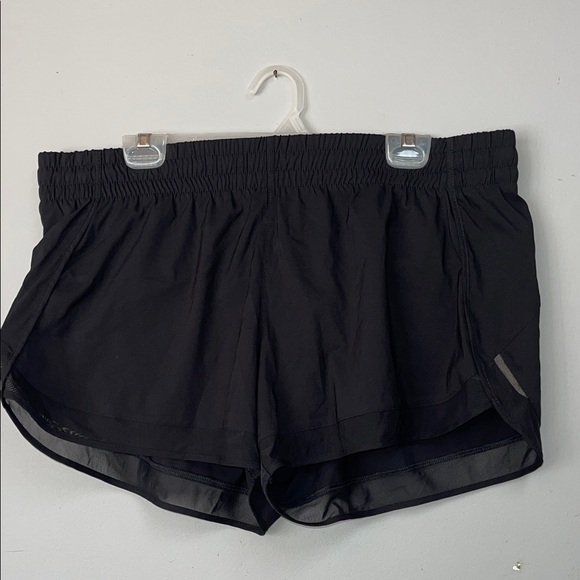 Athleta Pants - Athleta Mesh Racer Run Short 4"